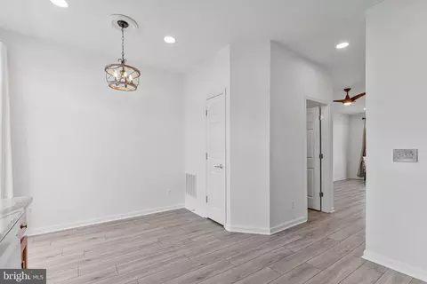 Entry Way - 42746 Tunstall Ter, Ashburn, VA 20147 photo 4 of 7