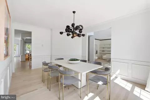 Dining - 22320 Lost Branch Cir, Ashburn, VA 20148 photo 3 of 6