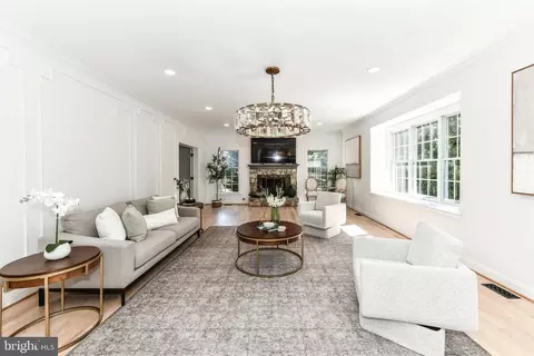 Living - 19854 Annenberg Dr, Ashburn, VA 20147 photo 1 of 7