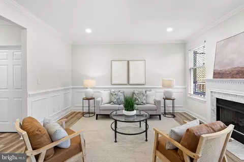 Living - 21555 Trowbridge Sq, Ashburn, VA 20147 photo 4 of 6