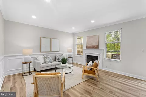 Living - 21555 Trowbridge Sq, Ashburn, VA 20147 photo 5 of 6