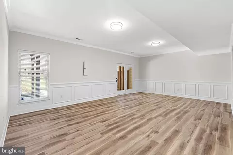 Living - 21555 Trowbridge Sq, Ashburn, VA 20147 photo 6 of 6