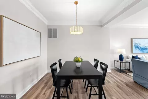 Dining - 21555 Trowbridge Sq, Ashburn, VA 20147 photo 4 of 4