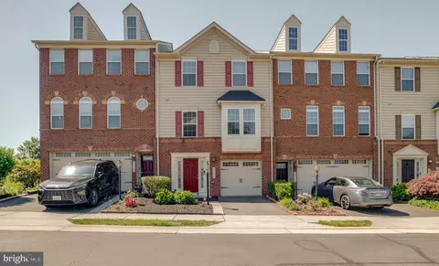 42153 Grady Ter, Aldie, VA 20105