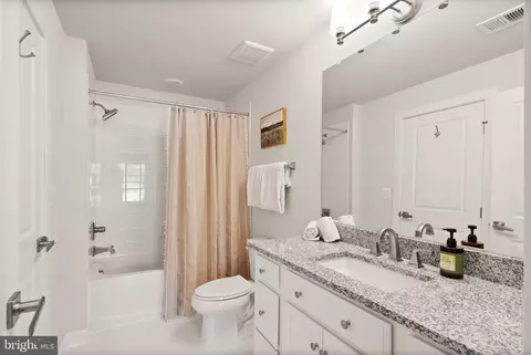 Bath - 22286 Foundation Dr, Ashburn, VA 20148 photo 1 of 3