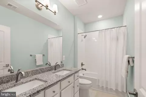 Bath - 22286 Foundation Dr, Ashburn, VA 20148 photo 3 of 3