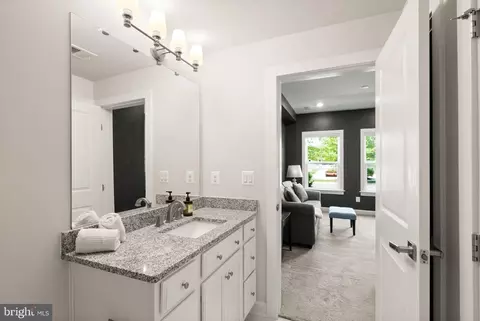 Entry Way - 22286 Foundation Dr, Ashburn, VA 20148 photo 3 of 7