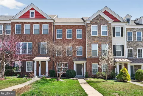 25484 Amber Gate Ter, Chantilly, VA 20152