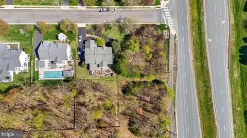 View/Area - 22579 Forest Manor Dr, Ashburn, VA 20148 photo 2 of 2