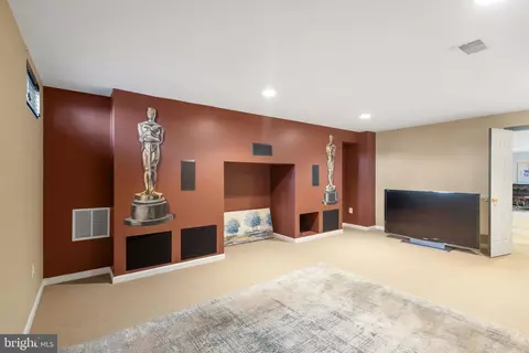 Other - 22579 Forest Manor Dr, Ashburn, VA 20148 photo 12 of 15