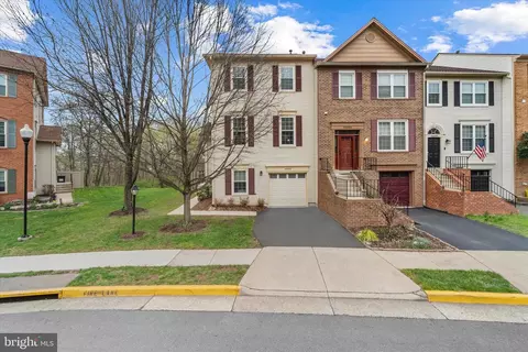 44082 Gala Cir, Ashburn, VA 20147