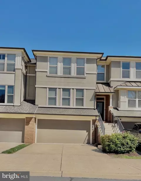 23400 Evening Primrose Sq, Brambleton, VA 20148