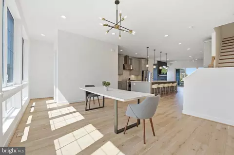Entry Way - 20230 Taft Ter, Ashburn, VA 20147 photo 2 of 3