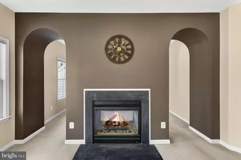Entry Way - 42758 Glenside Dr, Brambleton, VA 20148 photo 21 of 28