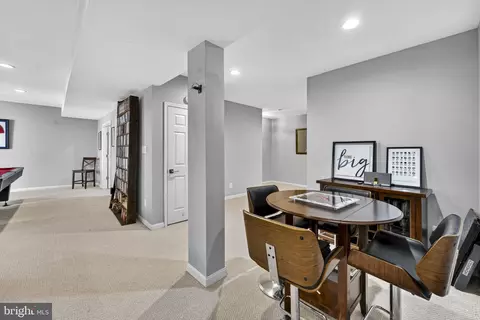 Entry Way - 42758 Glenside Dr, Brambleton, VA 20148 photo 25 of 28
