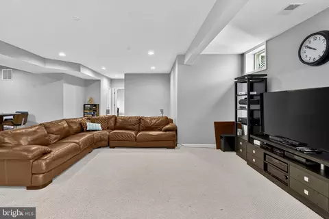 Living - 42758 Glenside Dr, Brambleton, VA 20148 photo 5 of 5