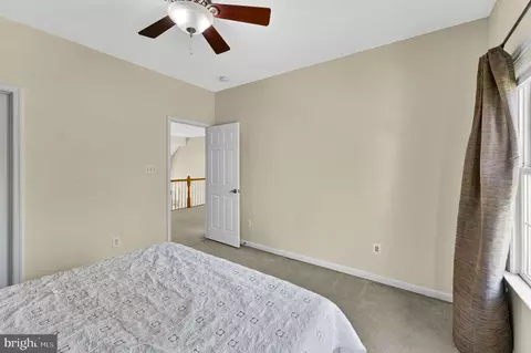 Bedroom - 42758 Glenside Dr, Brambleton, VA 20148 photo 5 of 10