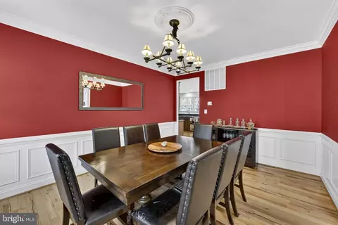Dining - 42758 Glenside Dr, Brambleton, VA 20148 photo 6 of 7