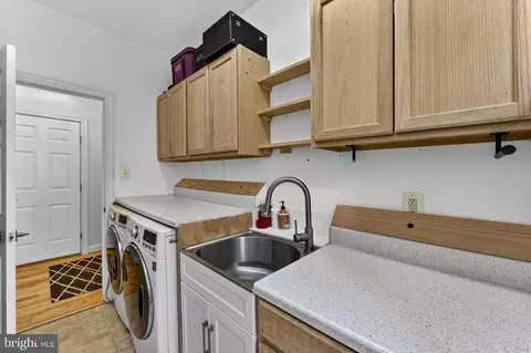 Other - 42758 Glenside Dr, Brambleton, VA 20148 photo 8 of 29