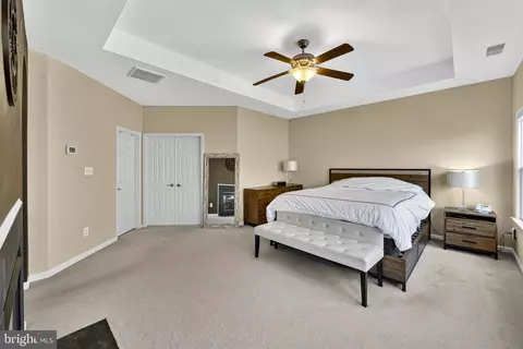 Bedroom - 42758 Glenside Dr, Brambleton, VA 20148 photo 6 of 10