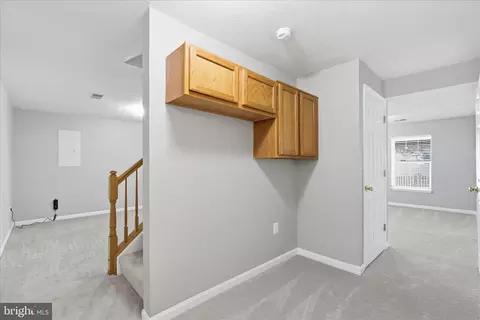 Entry Way - 43104 Stonecottage Pl, Ashburn, VA 20147 photo 5 of 5
