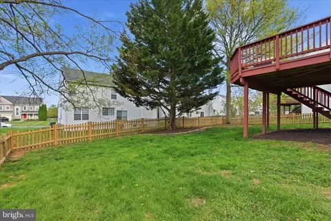 Exterior - 43104 Stonecottage Pl, Ashburn, VA 20147 photo 5 of 6
