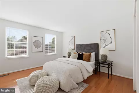 Bedroom - 43104 Stonecottage Pl, Ashburn, VA 20147 photo 4 of 5