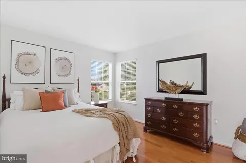 Bedroom - 43104 Stonecottage Pl, Ashburn, VA 20147 photo 3 of 5
