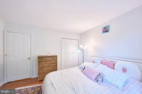 Bedroom - 46554 Cedarhurst Dr, Sterling, VA 20165 photo 4 of 8