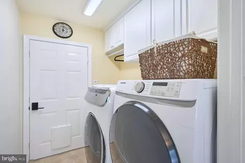 Other - 46554 Cedarhurst Dr, Sterling, VA 20165 photo 3 of 7
