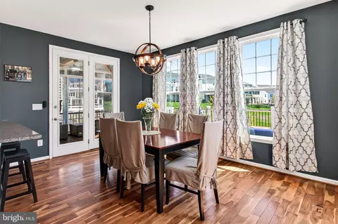42308 Guildhall Dr, Ashburn, VA 20148 photo 10