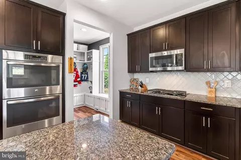 42308 Guildhall Dr, Ashburn, VA 20148 photo 9