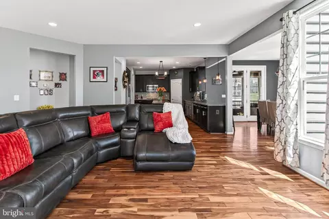 42308 Guildhall Dr, Ashburn, VA 20148 photo 6
