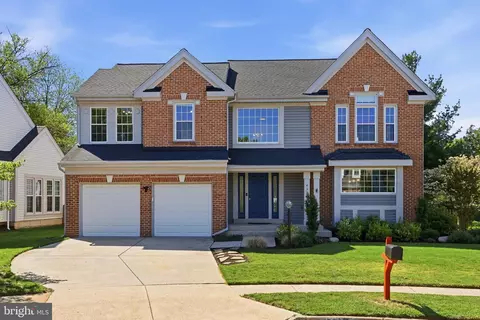 43943 Rochelle Ct, Ashburn, VA 20147