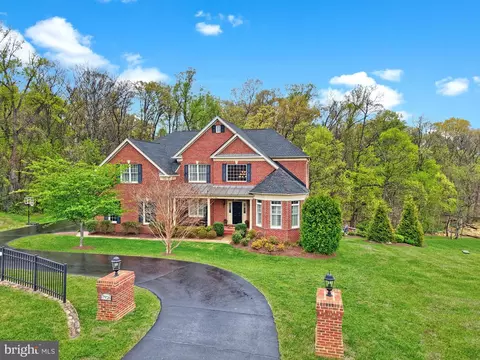 17926 Skip Away Ct, Leesburg, VA 20175