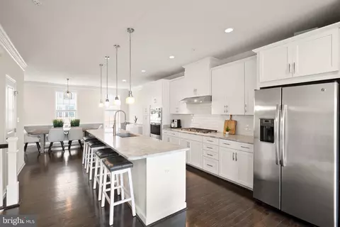 43197 Halkett Sq, Ashburn, VA 20148