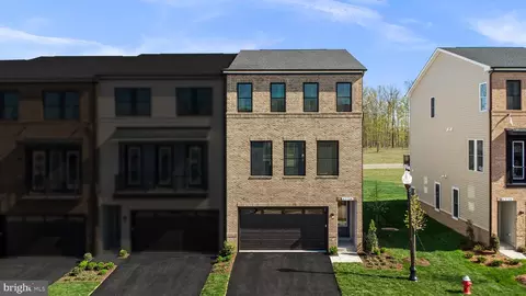 42159 Stone Press Ter #HOME 4365, Ashburn, VA 20148