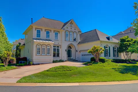 43585 Jackson Hole Cir, Leesburg, VA 20176