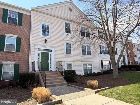 103 Prosperity Ave SE #D, Leesburg, VA 20175