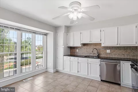 Kitchen - 46810 Rabbitrun Ter, Sterling, VA 20164 photo 1 of 3