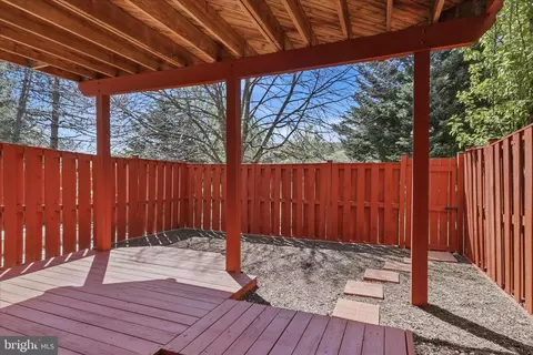 Exterior - 46810 Rabbitrun Ter, Sterling, VA 20164 photo 4 of 8