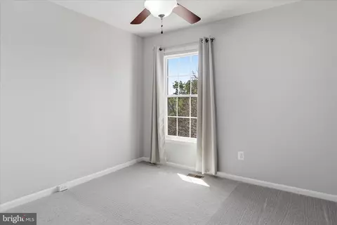 Bedroom - 46810 Rabbitrun Ter, Sterling, VA 20164 photo 4 of 4