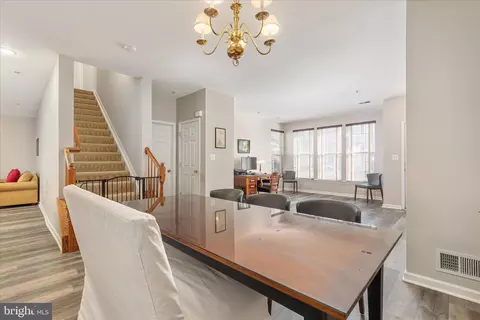 Dining - 20227 Macglashan Ter, Ashburn, VA 20147 photo 3 of 3