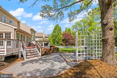 Exterior - 19944 Interlachen Cir, Ashburn, VA 20147 photo 13 of 24