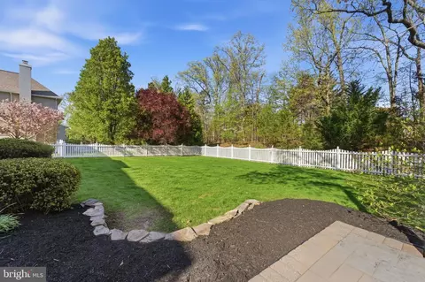 Exterior - 19944 Interlachen Cir, Ashburn, VA 20147 photo 20 of 24