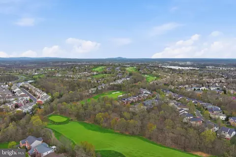 View/Area - 19944 Interlachen Cir, Ashburn, VA 20147 photo 11 of 17
