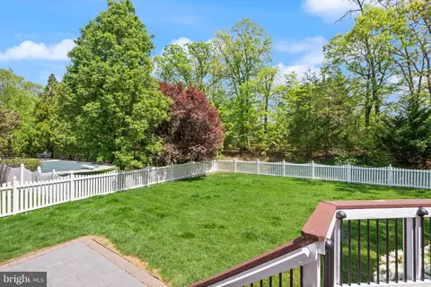 Exterior - 19944 Interlachen Cir, Ashburn, VA 20147 photo 10 of 24