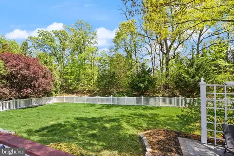 Exterior - 19944 Interlachen Cir, Ashburn, VA 20147 photo 11 of 24