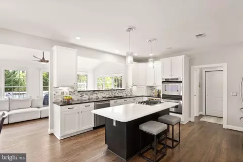 Kitchen - 19944 Interlachen Cir, Ashburn, VA 20147 photo 1 of 10