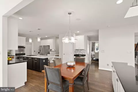 Dining - 19944 Interlachen Cir, Ashburn, VA 20147 photo 4 of 4